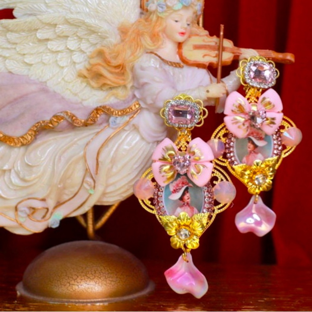 Gorgeous Custom Audrey Hepburn Earrings!